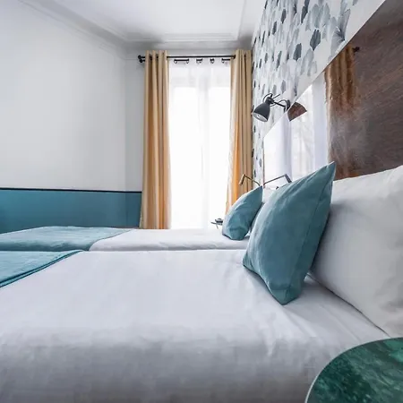 Lennon Hotel