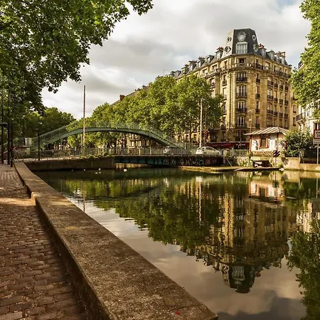 Lennon Hotel Parijs