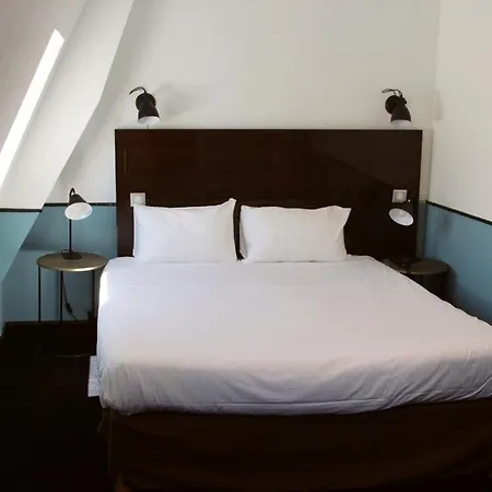 Lennon Hotel