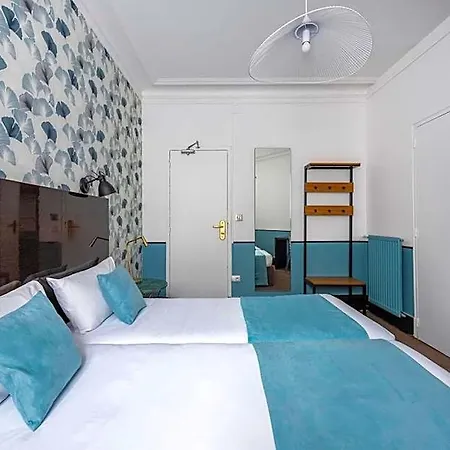 Hotel Lennon By Avalon Center 2*